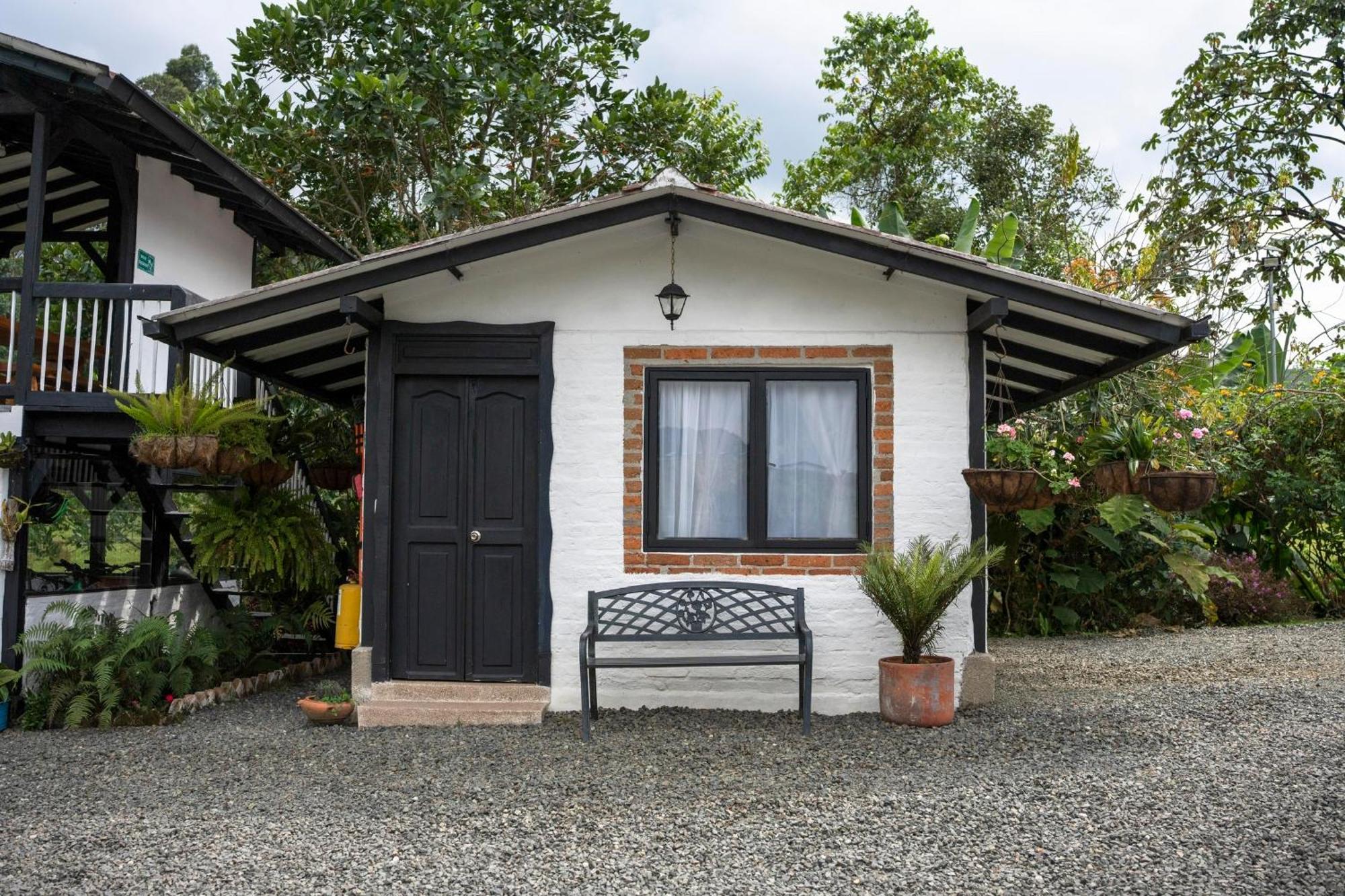 La Herradura Lodge サンタ・ロサ・デ・カバル エクステリア 写真