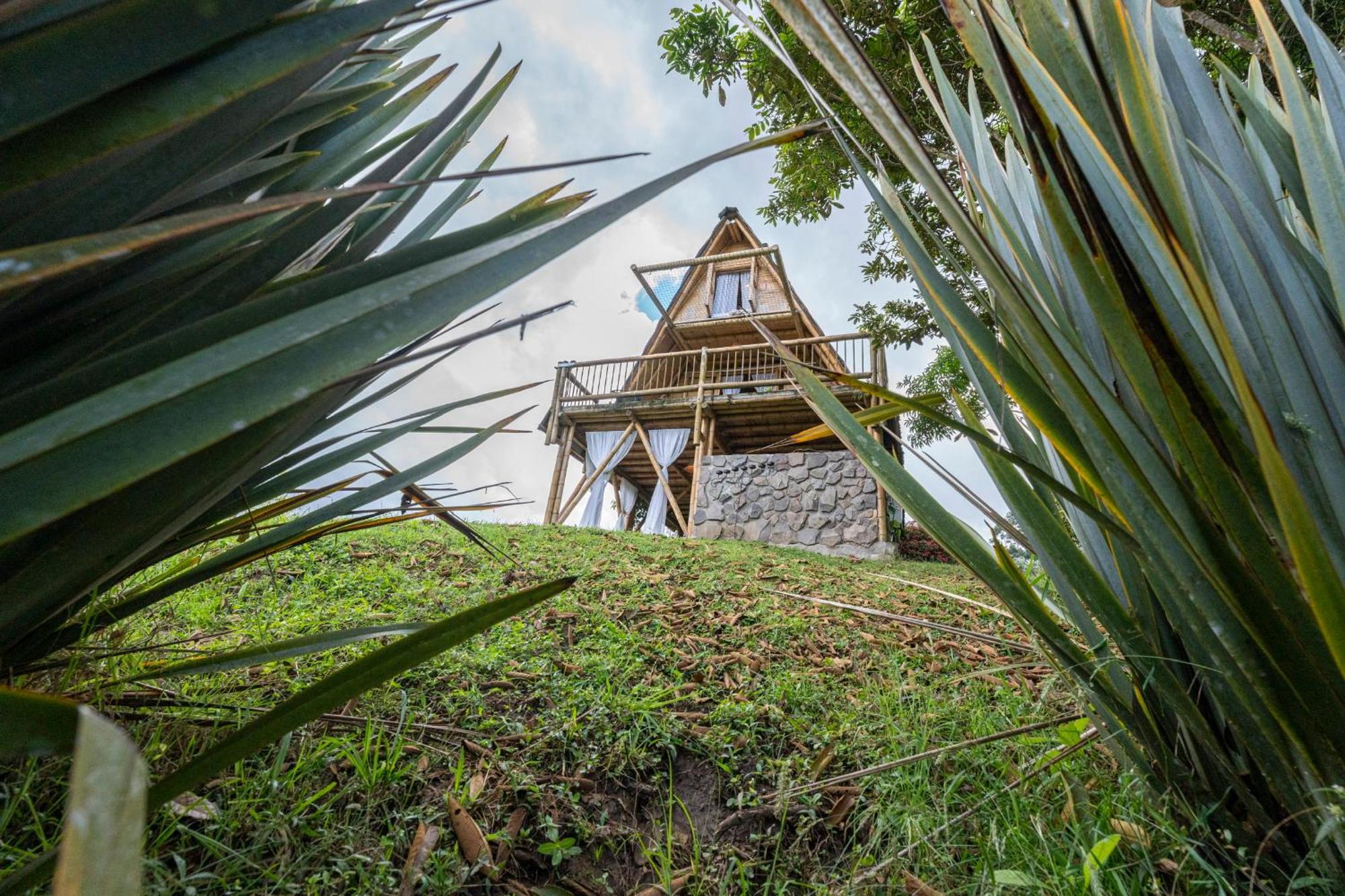 La Herradura Lodge サンタ・ロサ・デ・カバル エクステリア 写真